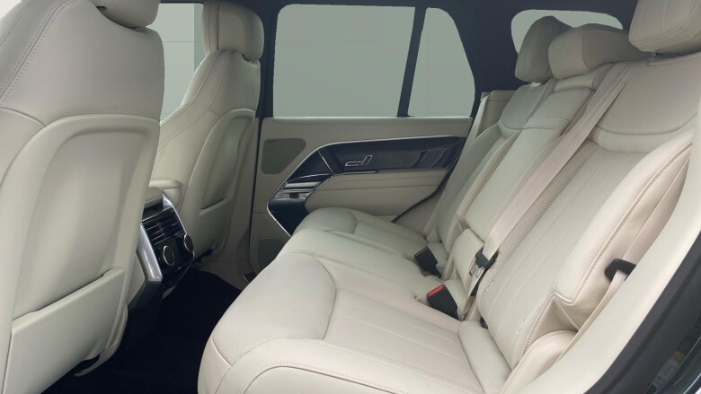 Land Rover Range Rover 3.0 D300 Edition 4dr Auto Diesel Estate